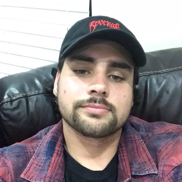 Meet your Posher, Nick - Picture 2 of 3